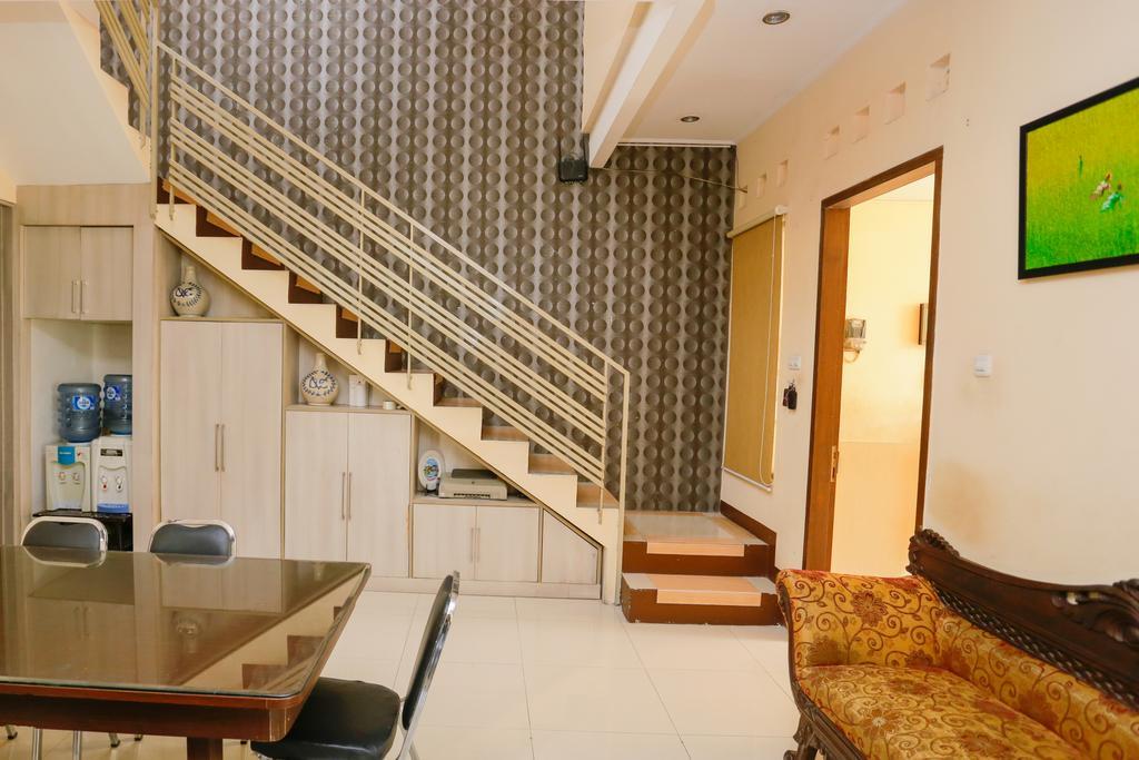 Reddoorz Plus @ Candrawulan Buahbatu Bandung Zewnętrze zdjęcie