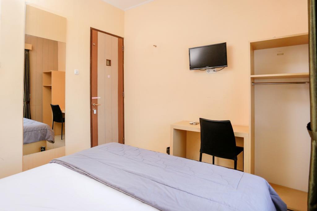 Reddoorz Plus @ Candrawulan Buahbatu Bandung Zewnętrze zdjęcie